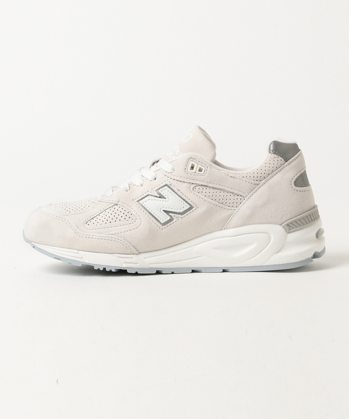NEW BALANCE（ニューバランス）の「New Balance / M990（スニーカー・メンズ・ホワイト・10inch/8.5inch/9inch/8inch/9.5inch）」の4枚目の写真