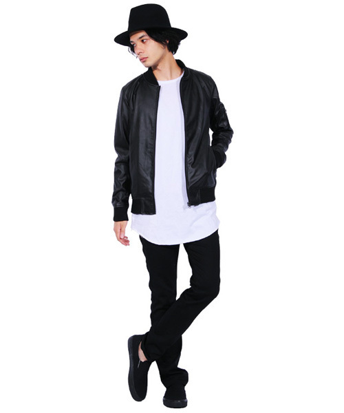 ８(eight)（エイト）の「MA-1 ミリタリージャケット PUレザー ライダース （MA-1・メンズ・ブラック/チャコールグレー/キャメル/ネイビー・LARGE/MEDIUM/X-LARGE）」の5枚目の写真