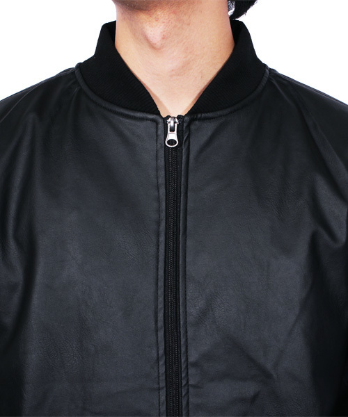 ８(eight)（エイト）の「MA-1 ミリタリージャケット PUレザー ライダース （MA-1・メンズ・ブラック/チャコールグレー/キャメル/ネイビー・LARGE/MEDIUM/X-LARGE）」の11枚目の写真