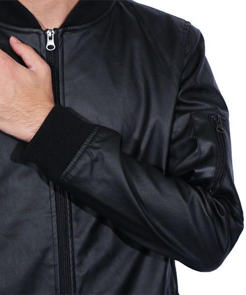 ８(eight)（エイト）の「MA-1 ミリタリージャケット PUレザー ライダース （MA-1・メンズ・ブラック/チャコールグレー/キャメル/ネイビー・LARGE/MEDIUM/X-LARGE）」の13枚目の写真