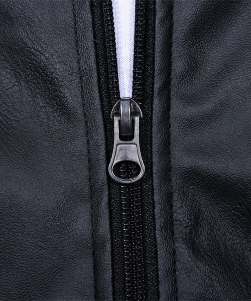 ８(eight)（エイト）の「MA-1 ミリタリージャケット PUレザー ライダース （MA-1・メンズ・ブラック/チャコールグレー/キャメル/ネイビー・LARGE/MEDIUM/X-LARGE）」の20枚目の写真