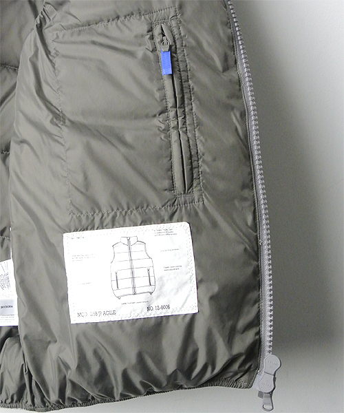 BEAMS F(ビームスエフ)の「ASPESI / 別注“AGILE”ウール(ダウンベスト・メンズ・ライトグレー/ダークブラウン/ネイビー・X-SMALL/SMALL/MEDIUM/LARGE)」の8枚目の写真