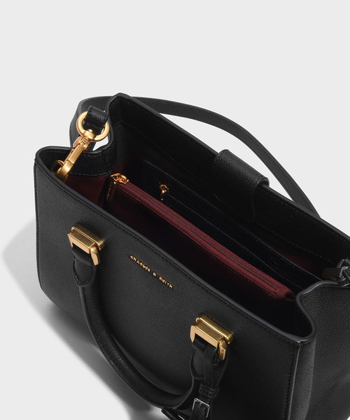 CHARLES & KEITH（チャールズ & キース）の「ラージストラクチャーシティバッグ / LARGE STRUCTURED CITY BAG（ハンドバッグ・レディース・ブラック/ピンク/レッド・L）」の6枚目の写真