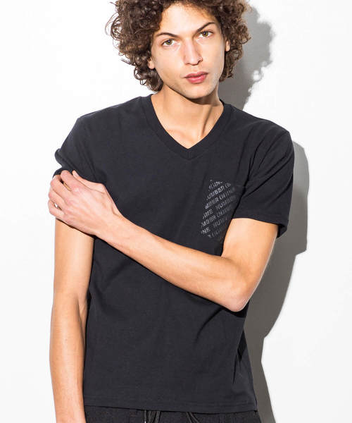 NUMBER (N)INE DENIM(ナンバーナインデニム)の「NUMBER (N)INE DENIM(ナンバーナインデニム)ロゴパターンプリントポケットTシャツ(Tシャツ/カットソー・メンズ・グレー/ブラック/レッド/ホワイト・MEDIUM/LARGE/X-LARGE/SMALL)」の5枚目の写真