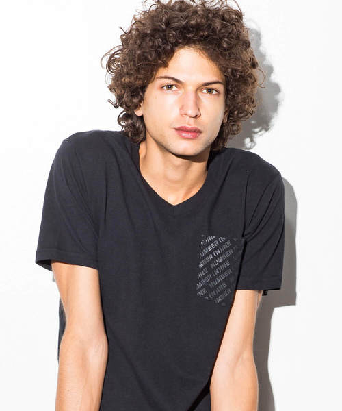 NUMBER (N)INE DENIM(ナンバーナインデニム)の「NUMBER (N)INE DENIM(ナンバーナインデニム)ロゴパターンプリントポケットTシャツ(Tシャツ/カットソー・メンズ・グレー/ブラック/レッド/ホワイト・MEDIUM/LARGE/X-LARGE/SMALL)」の8枚目の写真