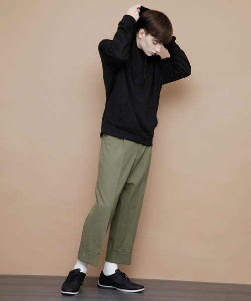 EMMA CLOTHES(エマクローズ)の「TCビッグシルエットプルパーカー(パーカー・メンズ・ブラック/ネイビー/グレー/アイボリー/チャコール/カーキ・L/M)」の8枚目の写真