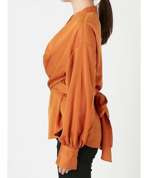 EMODA(エモダ)の「ワイドウエストシャツ(シャツ/ブラウス・レディース・ホワイト/ブラック/オレンジ・FREE)」の4枚目の写真