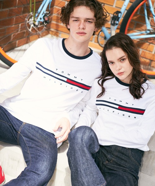 TOMMY HILFIGER（トミーヒルフィガー）の「【オンライン限定】トミーヒルフィガーロゴロングスリーブTシャツ / TINO TEE（Tシャツ/カットソー・メンズ・ネイビー/グレー/ブラック/ホワイト/ホワイト系その他/ブルー系その他/ブラック系その他/グレー系その他/ブラック系その他2/ホワイト系その他2/ブルー系その他2/グレー系その他2/グレー系その他3・LARGE/MEDIUM/SMALL/X-LARGE/XX-LARGE/X-SMALL）」の21枚目の写真
