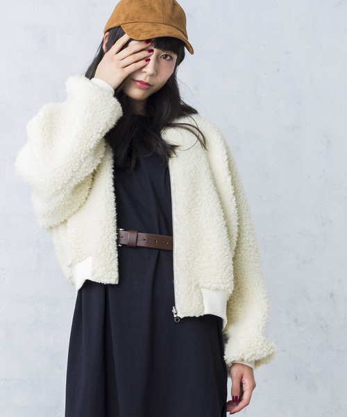 WEGO（ウィゴー）の「WEGO/ボアブルゾン（ブルゾン・レディース・ホワイト/ブラック/ベージュ/ピンク・FREE）」の2枚目の写真