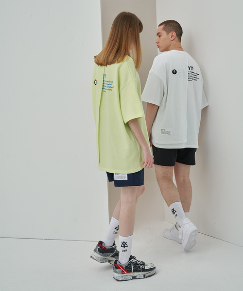 OY（オーワイ）の「ダブルレイヤード半袖Tシャツ/カットソー（Tシャツ/カットソー・メンズ・ホワイト/ブラック/ライトイエロー・FREE）」の13枚目の写真