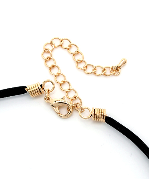 WEGO（ウィゴー）の「WEGO/トライアングルチョーカー（ネックレス・レディース・ホワイト/ブラック・FREE）」の3枚目の写真