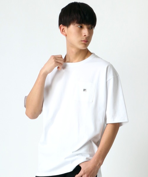 CONVERSE（コンバース）の「CONVERSE/コンバース ビッグシルエット USAコットン ロゴ ワンポイント刺繍 ポケット Tシャツ（Tシャツ/カットソー・メンズ・ホワイト/ブラック/ベージュ・M/L/XL）」の19枚目の写真