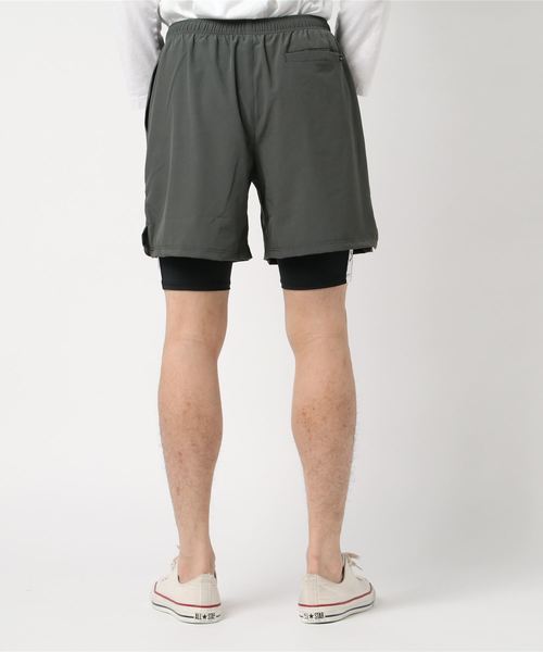 RVCA(ルーカ)の「RVCA メンズ RVCA LAYERD SHORTS ウォークショーツ/ルーカ ショートパンツ(その他パンツ・メンズ・ブラック/グレー・SMALL/MEDIUM/LARGE)」の4枚目の写真