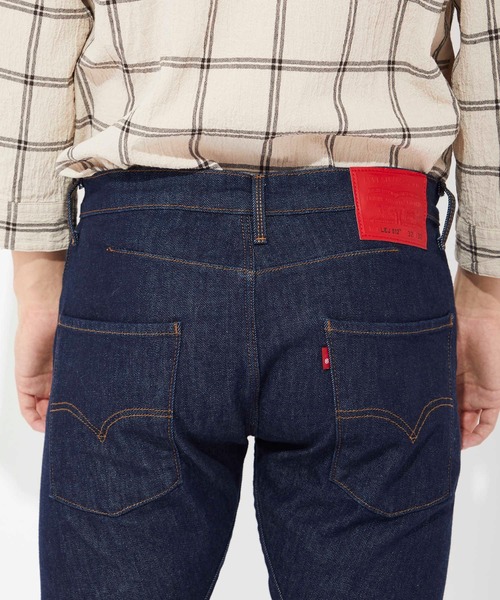 Levi's（リーバイス）の「【Levi's】「LEVI'S ENGINEERED JEANS」512 スリムテーパードデニムパンツ（デニムパンツ・メンズ・ダークインディゴブルー・32inch/30inch/28inch/34inch）」の4枚目の写真