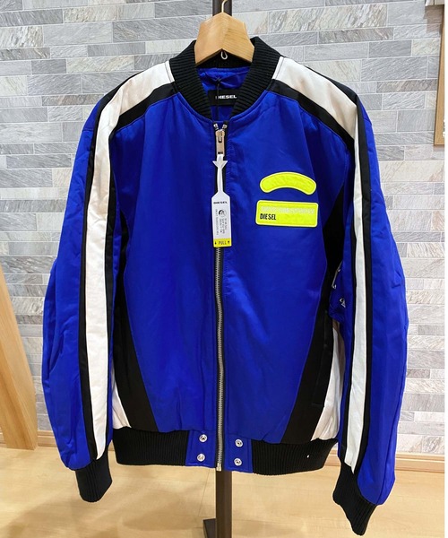 DIESEL（ディーゼル）の「バックエンボス コントラストストライプ 