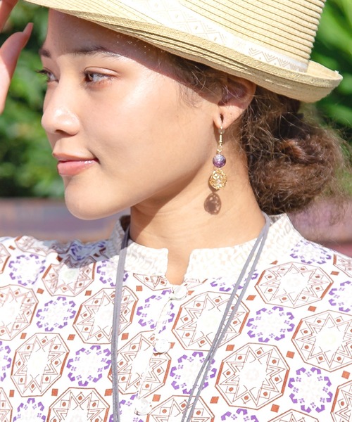 チャイハネ(チャイハネ)の「【チャイハネ】蓄光ほたる玉ボールピアス(ピアス(両耳用)・レディース・パープル/オレンジ/ブルー/グリーン・FREE)」の3枚目の写真