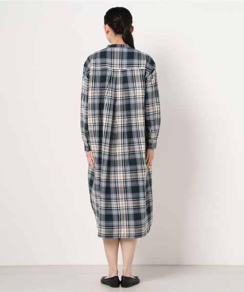 MANASTASH（マナスタッシュ）の「MANASTASH/マナスタッシュ　W-s INDIAN CHECK DRESS（ワンピース・レディース・ネイビー/ベージュ・MEDIUM）」の4枚目の写真