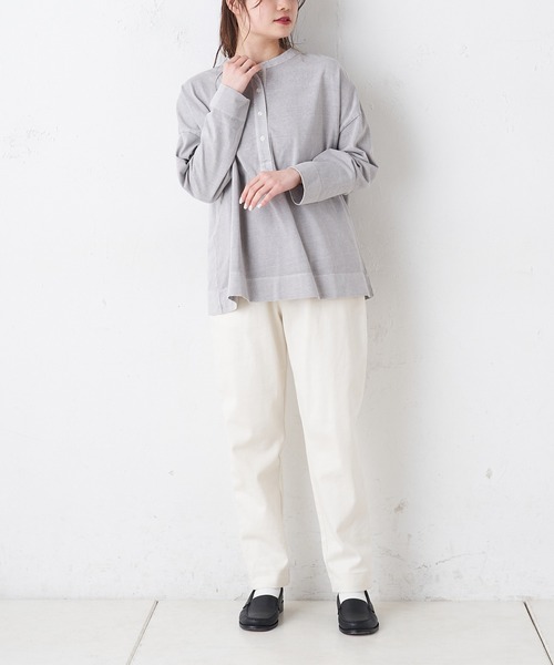 PUAL CE CIN(ピュアルセシン)の「布帛使いピグメントプルオーバー(Tシャツ/カットソー・レディース・グレイッシュベージュ/サックスブルー/グレー/ホワイト系その他・FREE)」の15枚目の写真