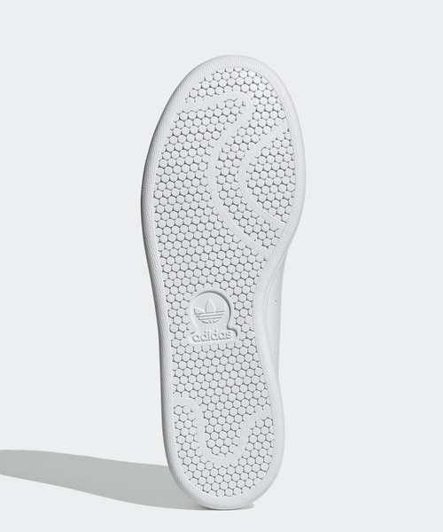 adidas（アディダス）の「スタンスミス [STAN SMITH] アディダスオリジナルス（スニーカー・メンズ・ホワイト×レッド/ホワイト×ブルー・23.0cm/24.0cm/25.5cm/22.0cm/27.0cm/27.5cm/28.0cm/24.5cm/26.0cm/29.0cm/23.5cm/28.5cm/22.5cm/26.5cm/25.0cm）」の9枚目の写真