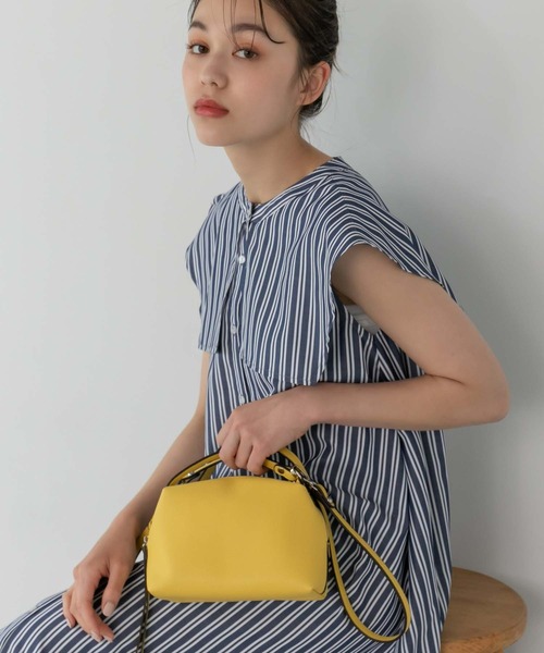 Edit Sheen(エディットシーン)の「ロングストラップポーチショルダー(ショルダーバッグ・レディース・シルバー/オレンジ/ホワイト/ブラック/イエロー/レッド/グリーン・FREE/SMALL)」の4枚目の写真