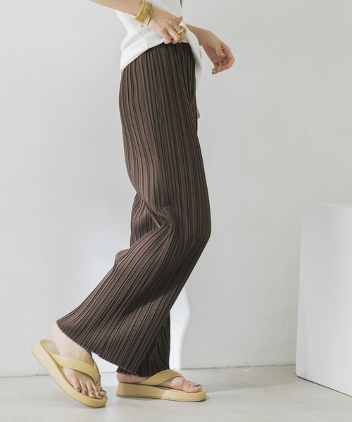 URBAN RESEARCH(アーバンリサーチ)の「カットプリーツパンツ(その他パンツ・レディース・ブラウン/アイボリー/ライトカーキ・FREE)」の20枚目の写真