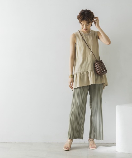 URBAN RESEARCH(アーバンリサーチ)の「カットプリーツパンツ(その他パンツ・レディース・ブラウン/アイボリー/ライトカーキ・FREE)」の9枚目の写真