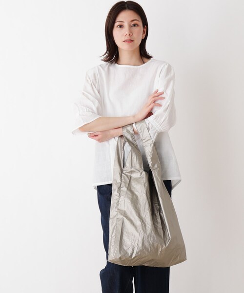 SHOO・LA・RUE（シューラルー）の「◆メタリックマルシェバッグ（エコバッグ/サブバッグ・レディース・シルバー/ゴールド/ブロンズ・00）」の10枚目の写真