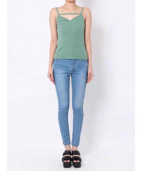 EMODA（エモダ）の「ストラップVキャミソール（キャミソール・レディース・ホワイト/ブラック/ミント・FREE）」の16枚目の写真