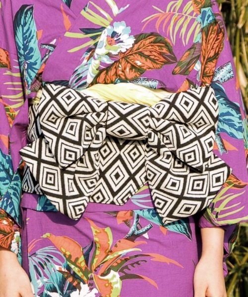 チャイハネ（チャイハネ）の「【チャイハネ】ジオメ柄ワンタッチ帯（和装小物・レディース・ブラック×ホワイト・FREE）」の2枚目の写真