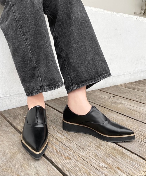 MAMIAN（マミアン）の「ノーレース プラットフォーム シューズ (4.0cmソール)（ドレスシューズ・レディース・シルバー系その他/ブラック・23.0cm/23.5cm/25.0cm/24.0cm/24.5cm/22.5cm）」の4枚目の写真