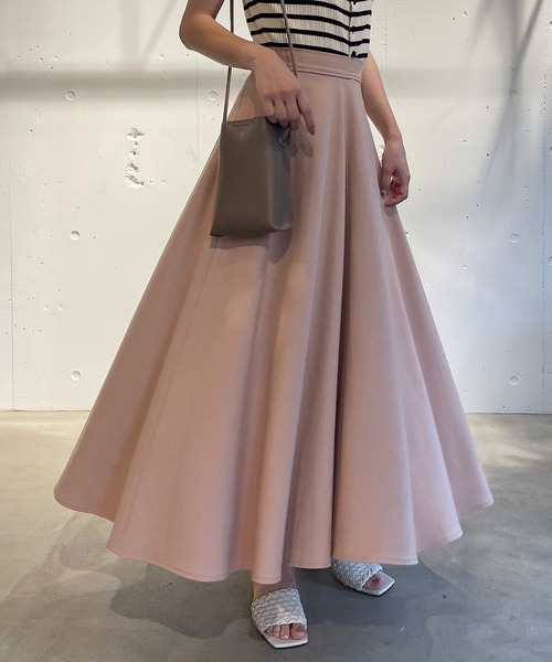 CAMILLE EAU(カミーユオー)の「センターシームサーキュラースカート(スカート・レディース・イエロー/モカ・MEDIUM)」の2枚目の写真