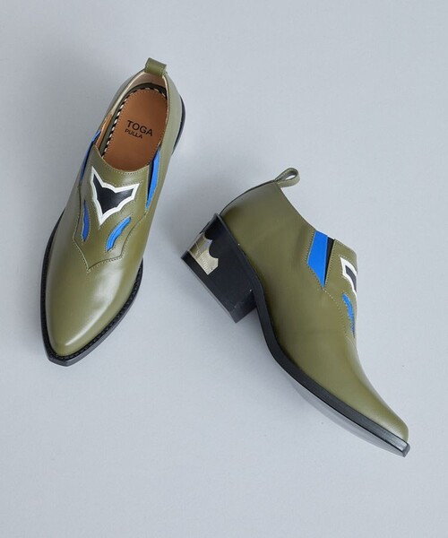 TOGA PULLA（トーガ　プルラ）の「【TOGA PULLA(トーガプルラ)】カウボイシューズ TP12-AJ1159（ブーツ・レディース・ブラック/ダークグリーン・38/36/37）」の2枚目の写真