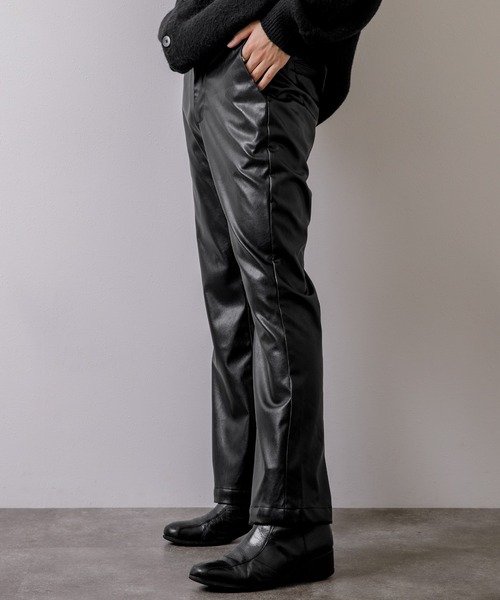 Adoon plain（アドーンプレーン）の「【Adoon plain】フェイクレザーフレアパンツ（その他パンツ・メンズ・ブラック・SMALL/MEDIUM/LARGE）」の6枚目の写真