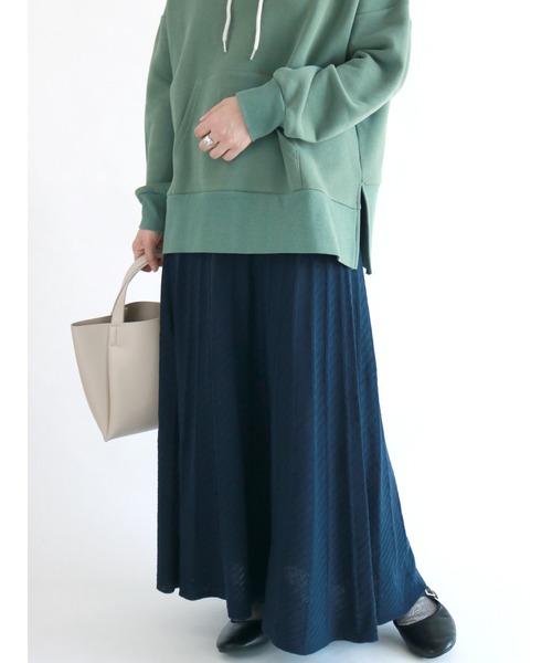 Lugnoncure（ルノンキュール）の「幾何ストライプ編みフレアニットスカート（スカート・レディース・ネイビー/オフホワイト/オレンジ・ﾌﾘ-）」の2枚目の写真