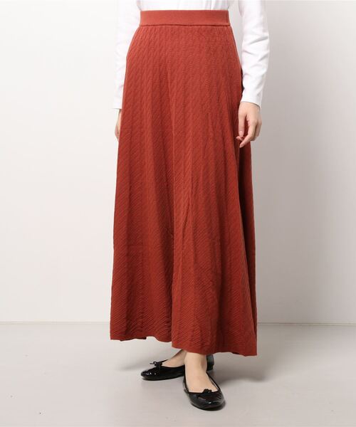 Lugnoncure（ルノンキュール）の「幾何ストライプ編みフレアニットスカート（スカート・レディース・ネイビー/オフホワイト/オレンジ・ﾌﾘ-）」の7枚目の写真