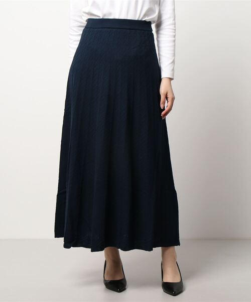 Lugnoncure（ルノンキュール）の「幾何ストライプ編みフレアニットスカート（スカート・レディース・ネイビー/オフホワイト/オレンジ・ﾌﾘ-）」の8枚目の写真