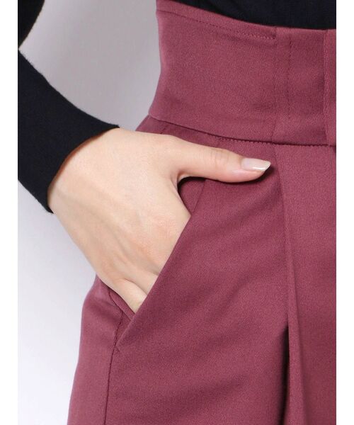 LAGUNAMOON(ラグナムーン)の「ストレートタックカラーパンツ(その他パンツ・レディース・ボルドー/グリーン系その他・SMALL/MEDIUM)」の9枚目の写真