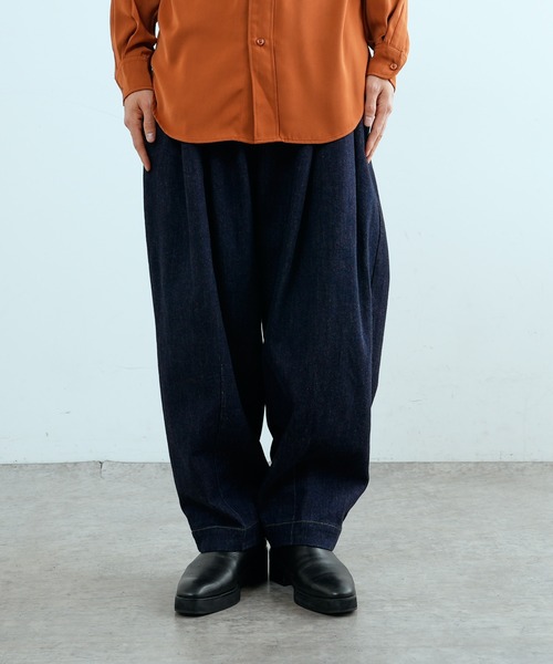 Lui's（ルイス）の「バルーンデニムパンツ（デニムパンツ・メンズ・インディゴブルー/ブラック・マルチサイズ）」の8枚目の写真