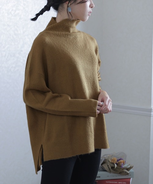 ElegChic(エレグシック)の「タートルネックワイドセーター(ニット/セーター・レディース・ライトグレー/ブラック/ベージュ・MEDIUM/X-LARGE/XXX-LARGE)」の2枚目の写真