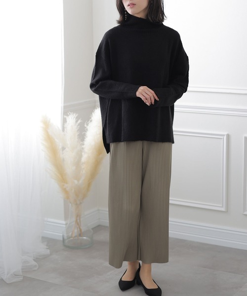 ElegChic(エレグシック)の「タートルネックワイドセーター(ニット/セーター・レディース・ライトグレー/ブラック/ベージュ・MEDIUM/X-LARGE/XXX-LARGE)」の3枚目の写真
