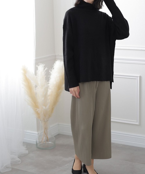 ElegChic(エレグシック)の「タートルネックワイドセーター(ニット/セーター・レディース・ライトグレー/ブラック/ベージュ・MEDIUM/X-LARGE/XXX-LARGE)」の4枚目の写真