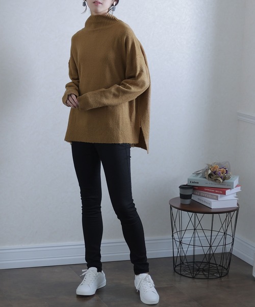 ElegChic(エレグシック)の「タートルネックワイドセーター(ニット/セーター・レディース・ライトグレー/ブラック/ベージュ・MEDIUM/X-LARGE/XXX-LARGE)」の17枚目の写真