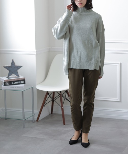 ElegChic(エレグシック)の「タートルネックワイドセーター(ニット/セーター・レディース・ライトグレー/ブラック/ベージュ・MEDIUM/X-LARGE/XXX-LARGE)」の10枚目の写真