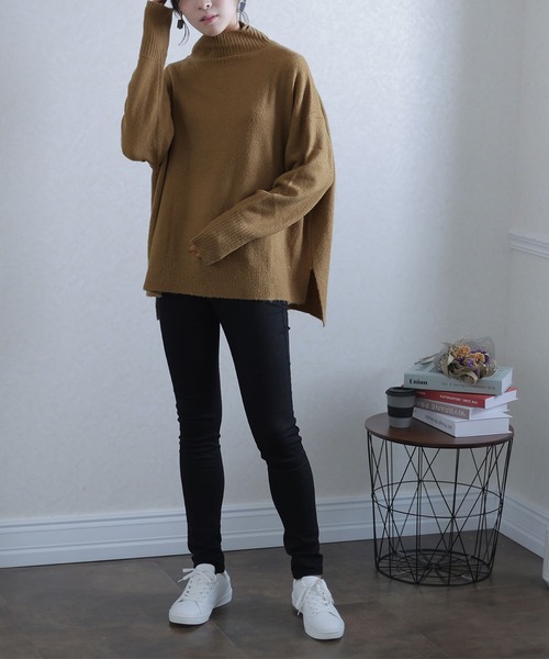 ElegChic(エレグシック)の「タートルネックワイドセーター(ニット/セーター・レディース・ライトグレー/ブラック/ベージュ・MEDIUM/X-LARGE/XXX-LARGE)」の14枚目の写真