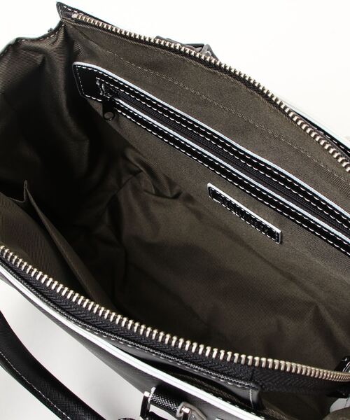 CECIL McBEE（セシルマクビー）の「【CECIL McBEE / セシルマクビー】 ルディ　2wayハンドバッグ（ハンドバッグ・レディース・ブラック/オフホワイト/グリーン・FREE）」の4枚目の写真