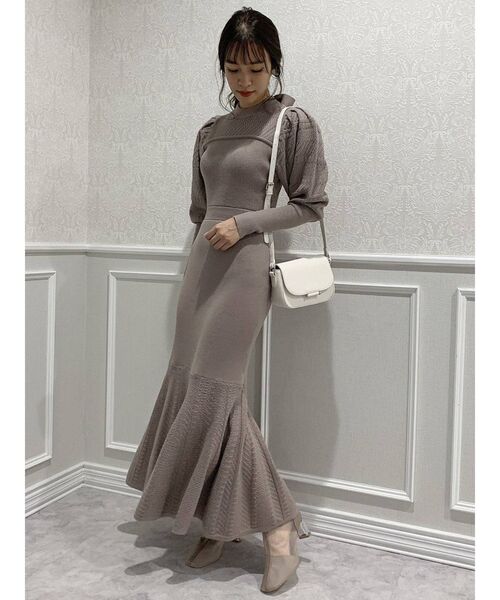 dazzlin（ダズリン）の「クロシェオープンポイントニットワンピース（ワンピース・レディース・ブラック/ベージュ/アイボリー・FREE）」の4枚目の写真