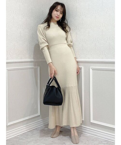dazzlin（ダズリン）の「クロシェオープンポイントニットワンピース（ワンピース・レディース・ブラック/ベージュ/アイボリー・FREE）」の14枚目の写真