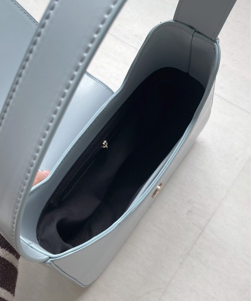 Bab（バブ）の「フラップハンドバッグ（ハンドバッグ・レディース・ブラック/サックスブルー/キャメル・ONESIZE）」の8枚目の写真