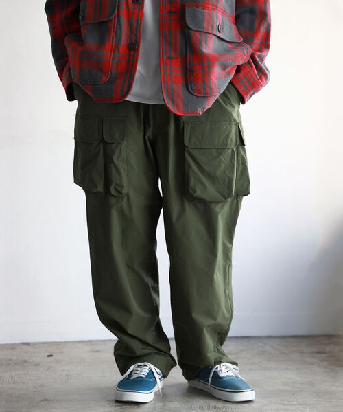BEAMS（ビームス）の「BEAMS / ユーティリティ イージー パンツ（その他パンツ・メンズ・ブラック/オリーブ・SMALL/MEDIUM/LARGE/X-LARGE）」の8枚目の写真