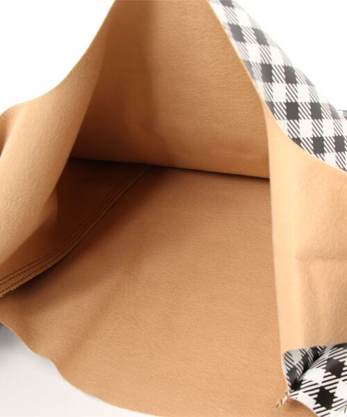 anello（アネロ）の「ALTON BAGGY BAG LARGE（トートバッグ・レディース・ダークグレー/シルバー/ライトブラウン/ブラック/ピンク系その他/ブラック×ホワイト・-）」の13枚目の写真